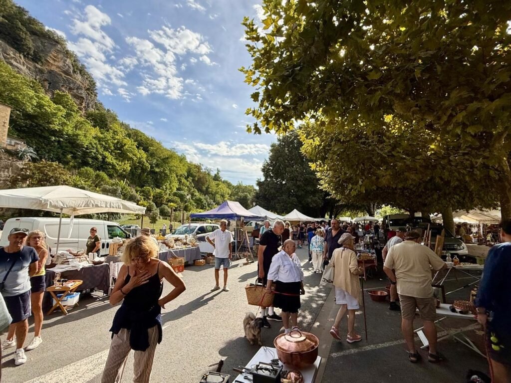 Le-Coin-Tranquille_BB_La-roque-Gageac_brocante