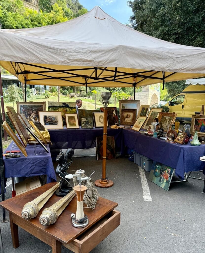 Le-Coin-Tranquille_BB_La-roque-Gageac_brocante